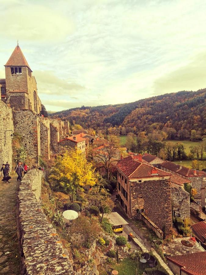 Auberge De Chanteuges Exterior photo